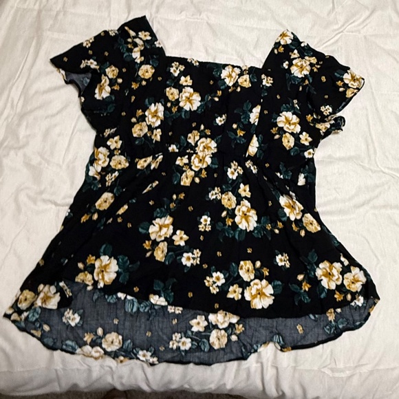 Torrid Flutter Sleeve Floral Peplum Top - Picture 5 of 8